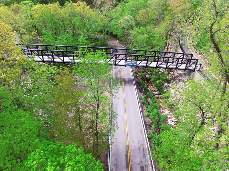 Cliff Cave Park trail