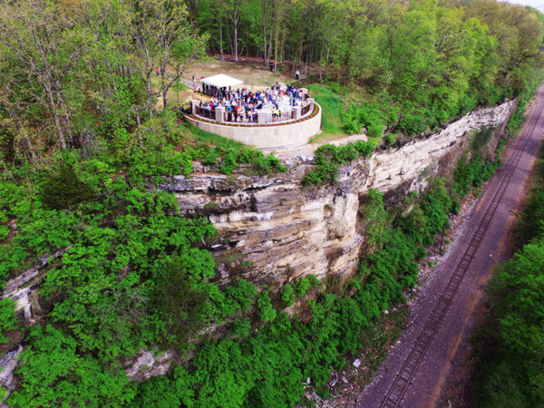 Cliff Cave Park trail